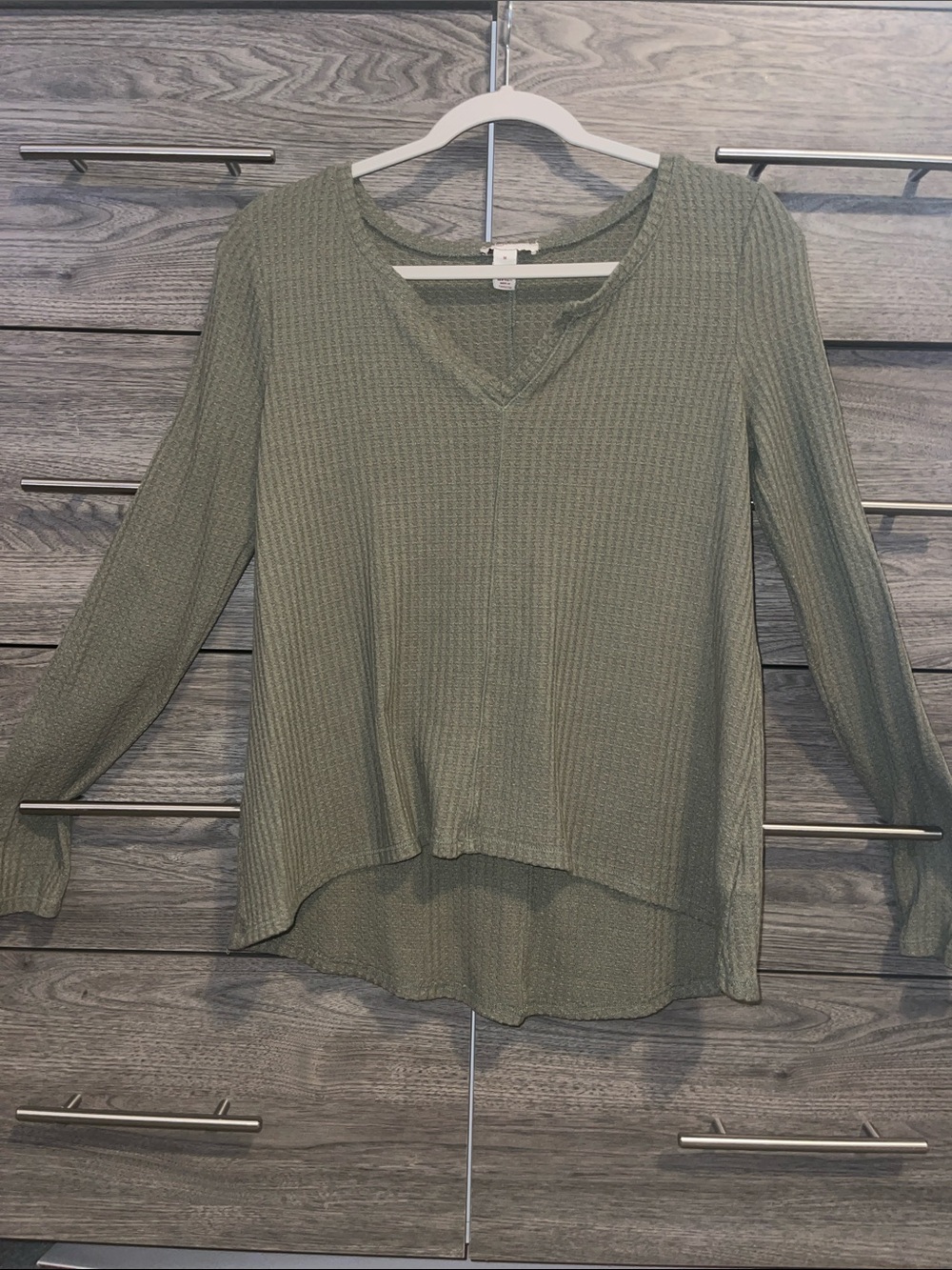 Arizona Jean Company Olive Green Long Sleeve V-Neck Top